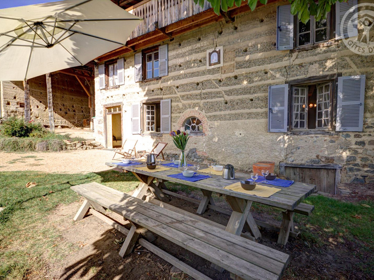 Gîte 5 chambres 250 m² à Saint-Martin-la-Sauveté, animaux acceptés - Photo 2