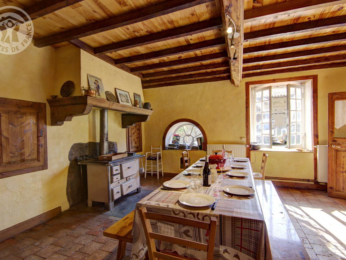 Gîte 5 chambres 250 m² à Saint-Martin-la-Sauveté, animaux acceptés - Photo 5