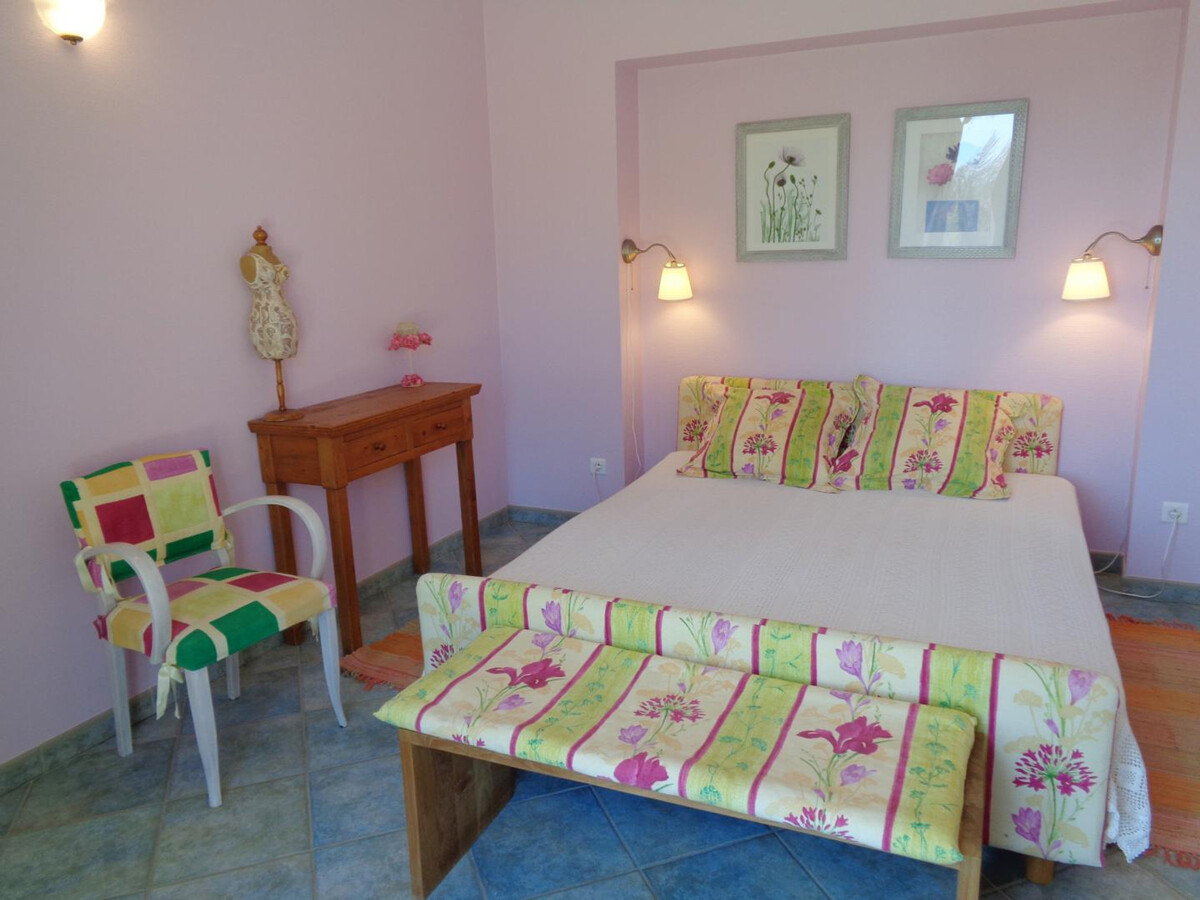 Ancien colombier aménagé, 85 m², jardin 450 m² à Lentigny - Photo 5