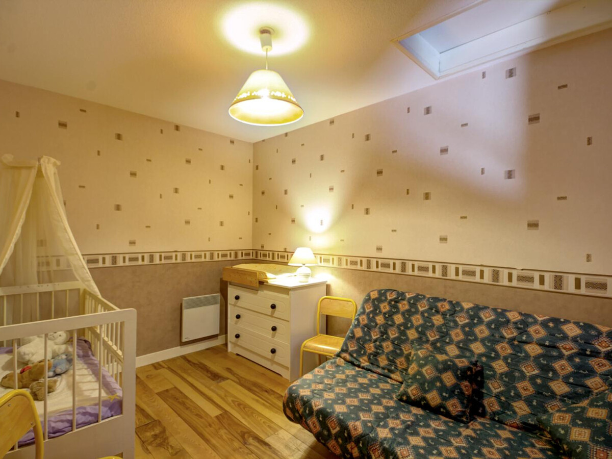 Gîte 180 m² avec piscine intérieure chauffée à Saint-Priest-la-Prugne - Photo 12