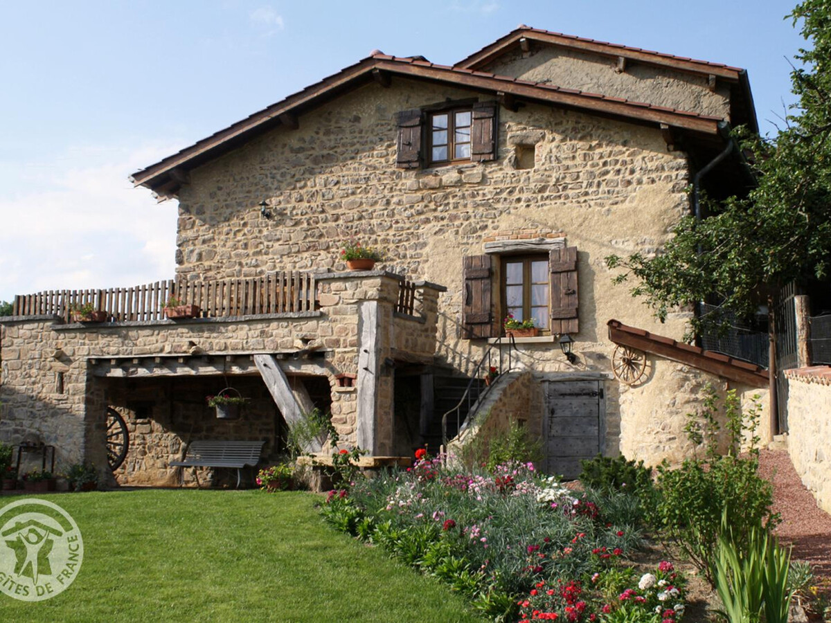 Gîte en pierre avec four à pain, poêle et jardin de 700 m² - Photo 1