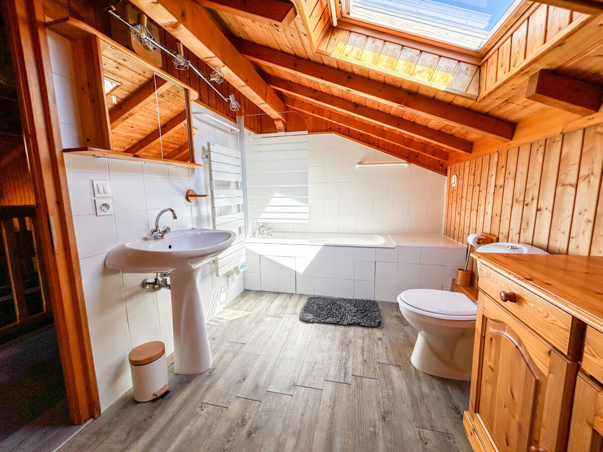 Chalet 16 pers. à Bernex, 5 chambres, vue montagne - Photo 14