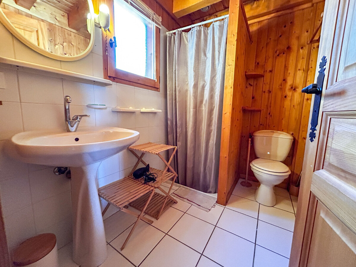 Chalet 16 pers. à Bernex, 5 chambres, vue montagne - Photo 16