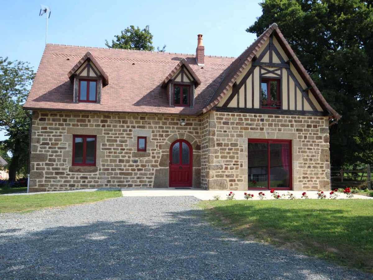 Gîte 9 personnes, 4 chambres, jardin 1600m² à Juvigny - Photo 2