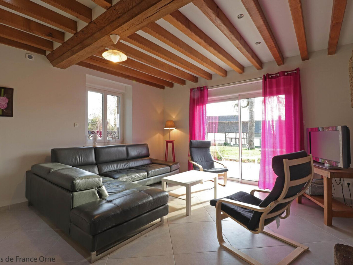 Gîte 9 personnes, 4 chambres, jardin 1600m² à Juvigny - Photo 6