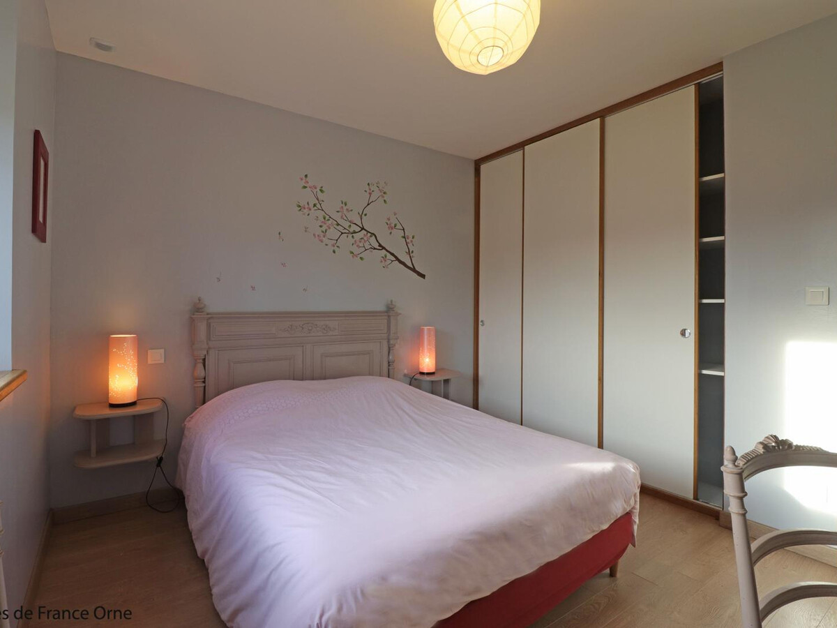 Gîte 9 personnes, 4 chambres, jardin 1600m² à Juvigny - Photo 11
