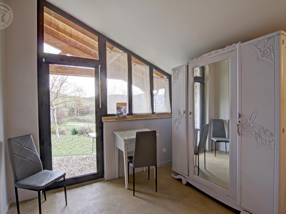 L'Atelier, gîte pierre et béton avec terrasse à Doizieux - Photo 7