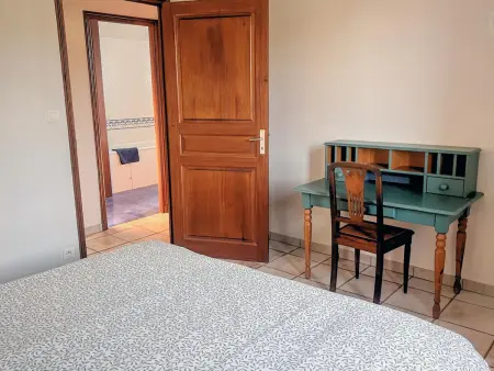 Gîte ferme XVIIe siècle 6 pers., piscine partagée : photo 17