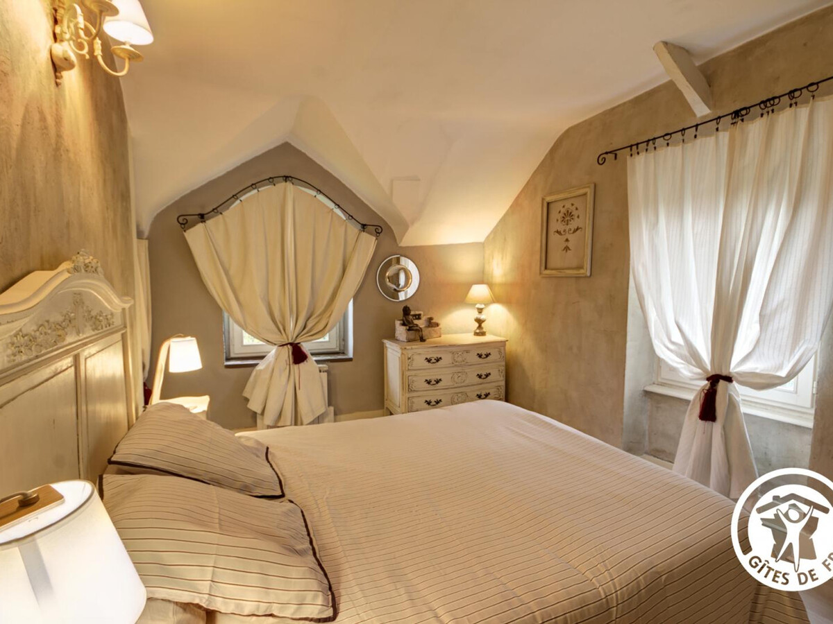 La Conciergerie : gîte 2 pers. avec jardin et pêche à Montbrison - Photo 12
