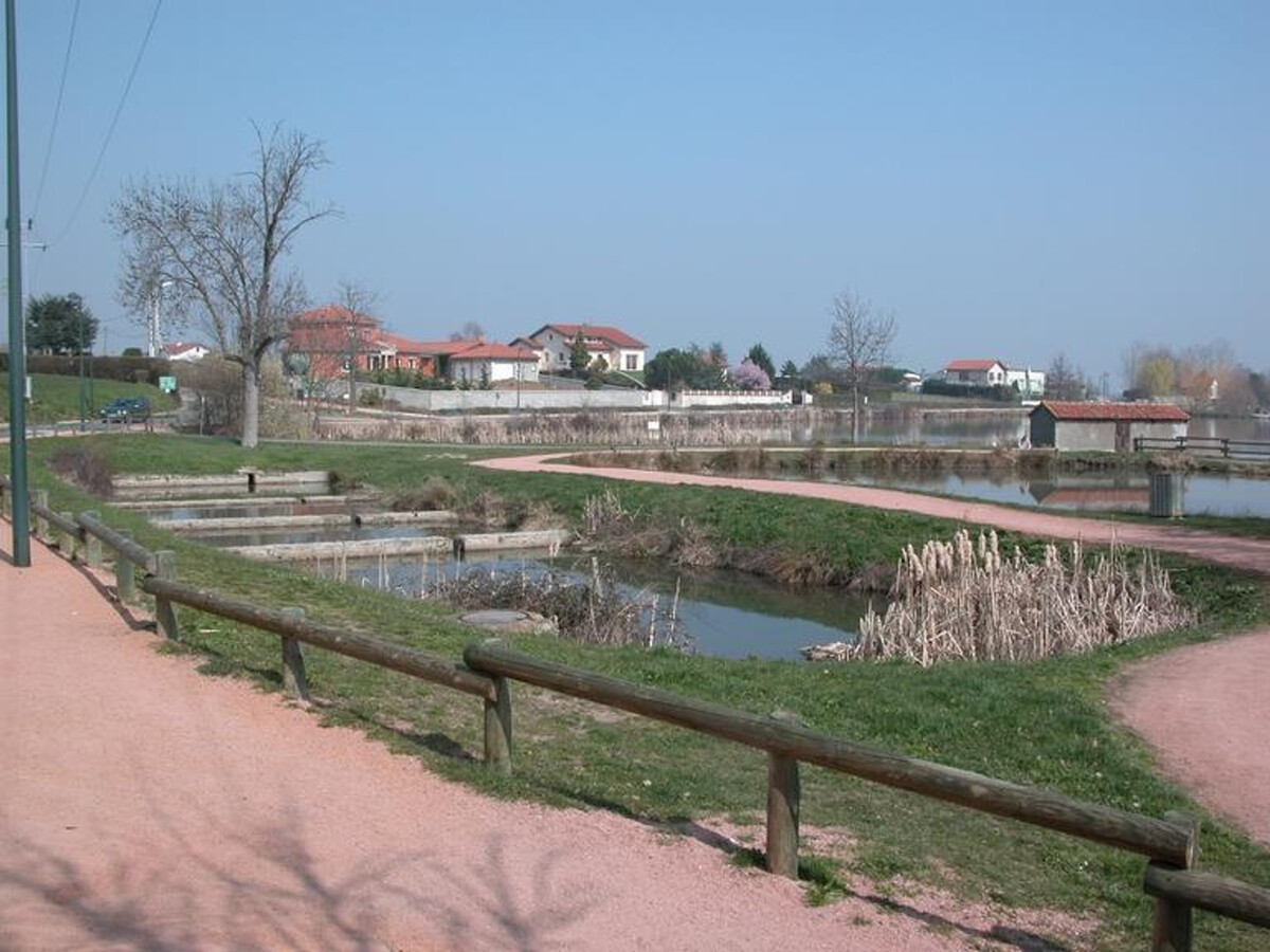 La Conciergerie : gîte 2 pers. avec jardin et pêche à Montbrison - Photo 25