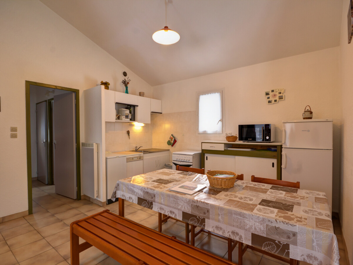 Chalet 4 pers. plain-pied avec cheminée à Usson-en-Forez - Photo 2