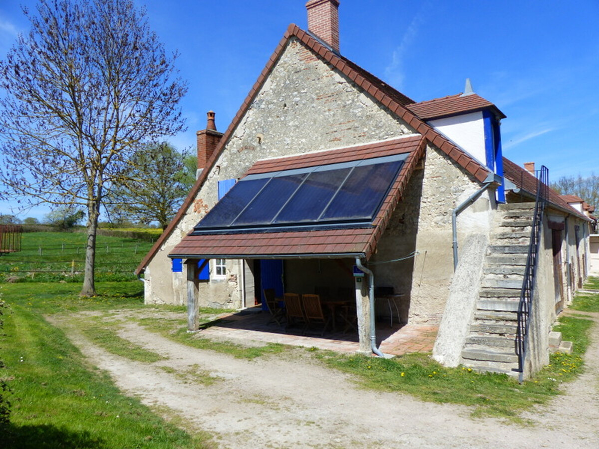 Éco-gîte rénové avec spa et chauffage solaire à Bransat - Photo 12