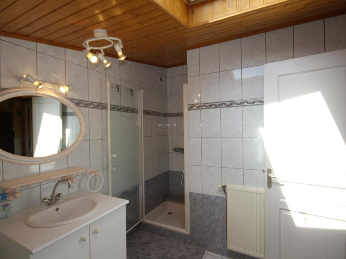 Gîte La Grange-Neuve : maison rustique 5 pers. avec jardin - Photo 10