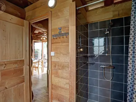 Chalet bois 40m² Saint-Martin-la-Sauveté, poêle inclus - Photo 8