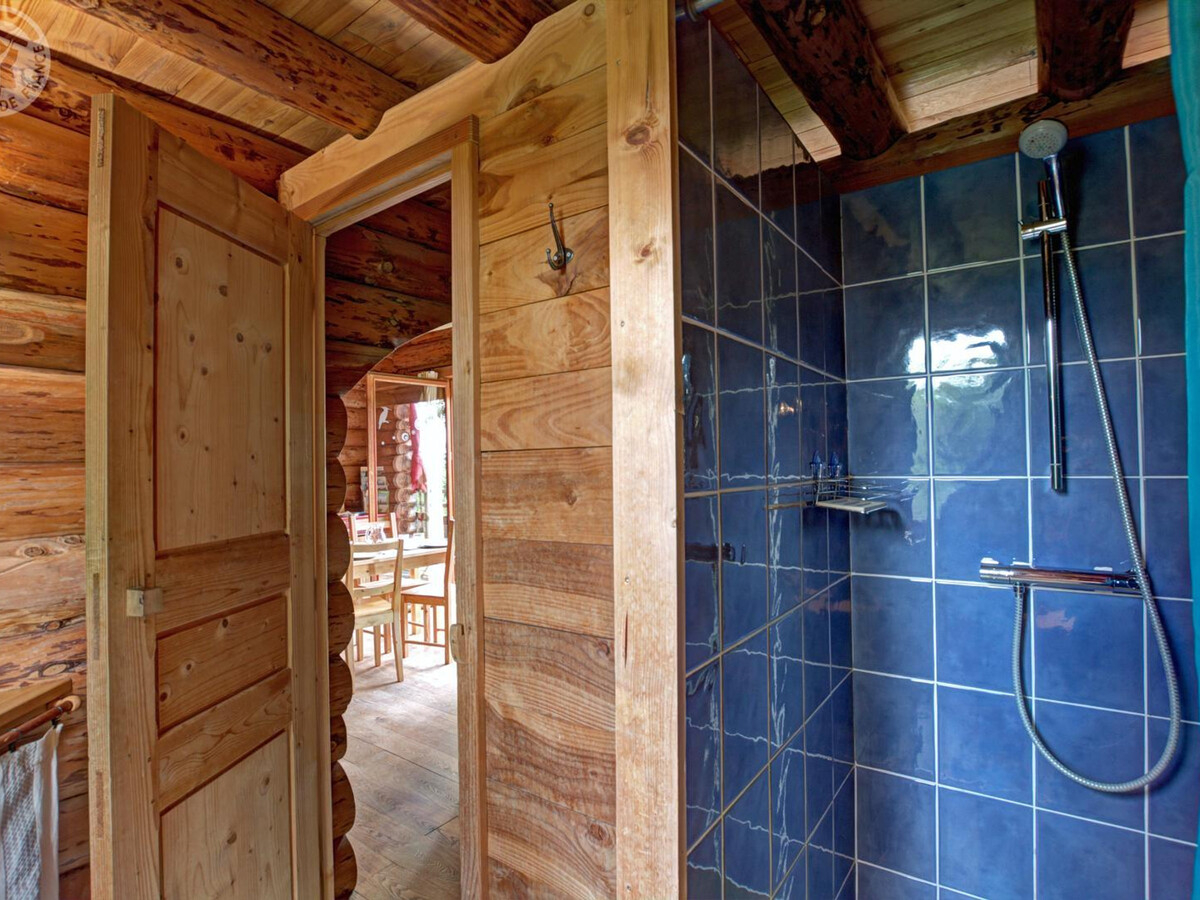 Chalet rustique 3 pers à Saint-Martin-la-Sauveté, poêle à bois - Photo 8
