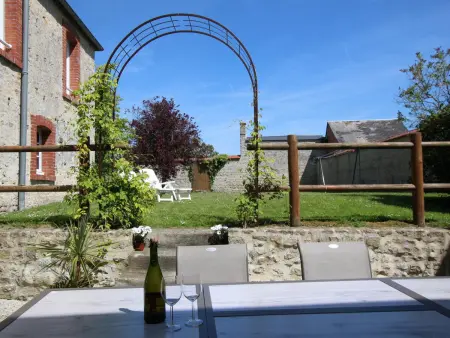 Location gite à Sainte Marie du Mont, Maison familiale en Normandie avec jardin clos, proche Utah Beach