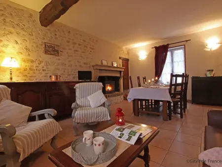 Maison de Bourg Avec Jardin et Wifi - Bures, Location Gite 6 personnes à Bures - Photo 3