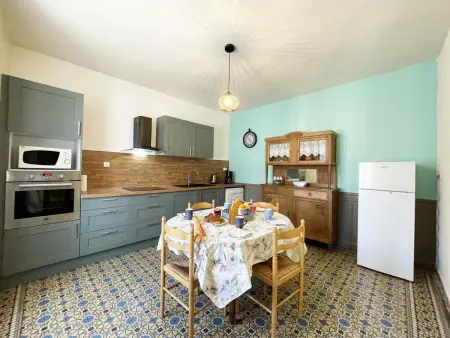 Maison de Bourg Avec Jardin et Wifi - Bures, Location Gite 6 personnes à Bures - Photo 7