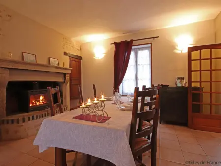Maison de Bourg Avec Jardin et Wifi - Bures, Location Gite 6 personnes à Bures - Photo 12