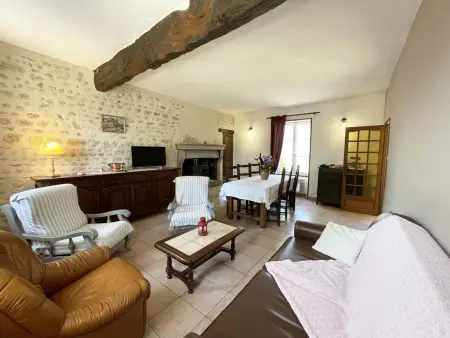 Maison de Bourg Avec Jardin et Wifi - Bures, Location Gite 6 personnes à Bures - Photo 13