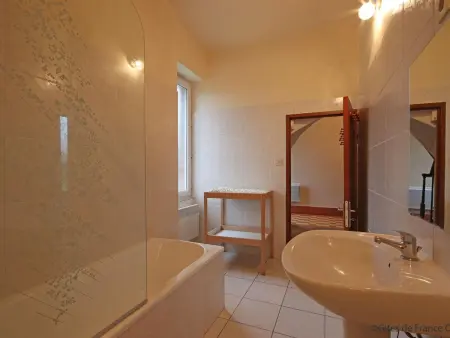 Maison de Bourg Avec Jardin et Wifi - Bures, Location Gite 6 personnes à Bures - Photo 16