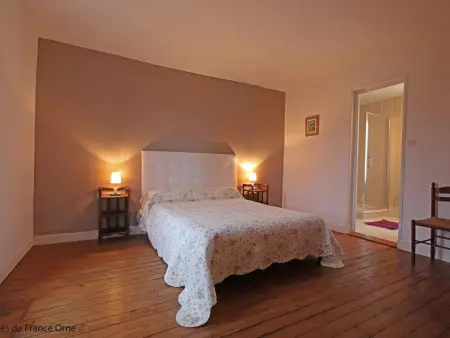 Maison de Bourg Avec Jardin et Wifi - Bures, Location Gite 6 personnes à Bures - Photo 23