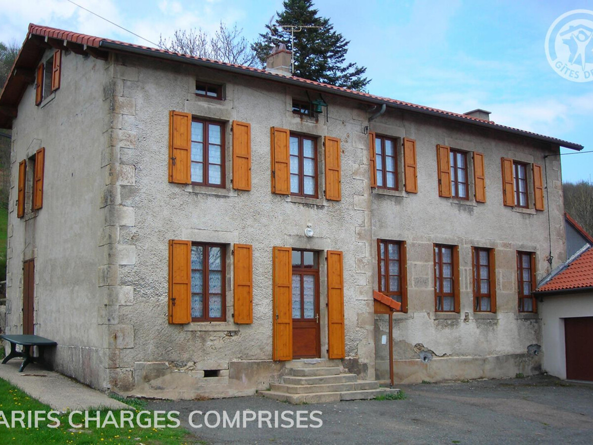 Gîte Les Narcisses 6 pers., randonnée à la porte en Auvergne - Photo 1