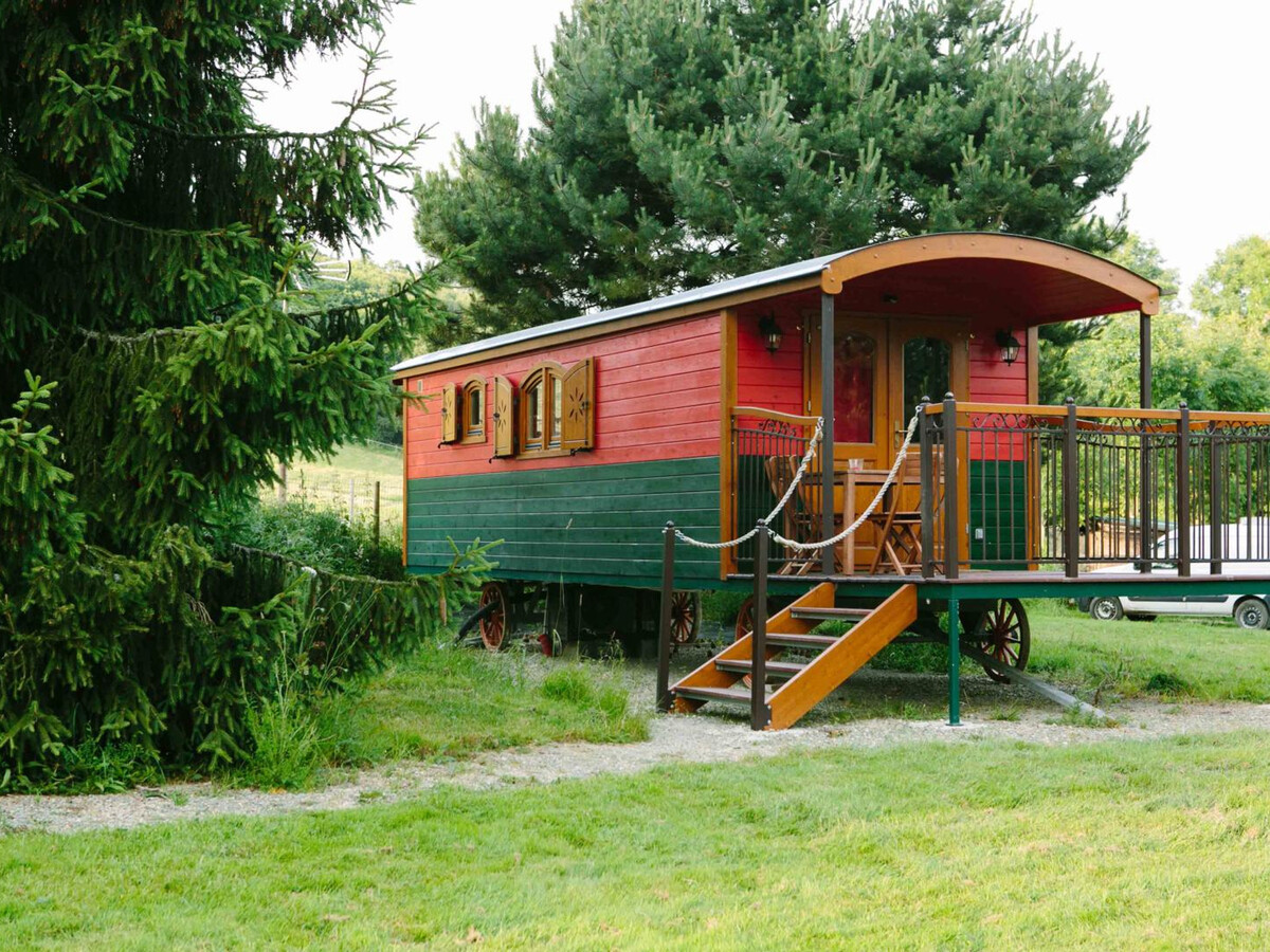 Roulotte spacieuse avec terrasse couverte à Radon - Photo 1