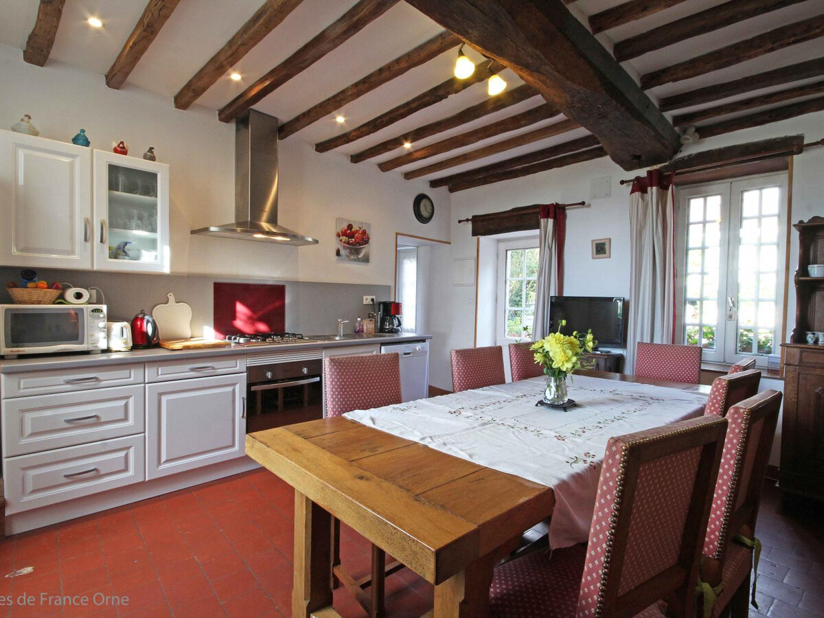 Gîte rural 6 pers. à Sarceaux, 1,5 ha et pêche - Photo 2
