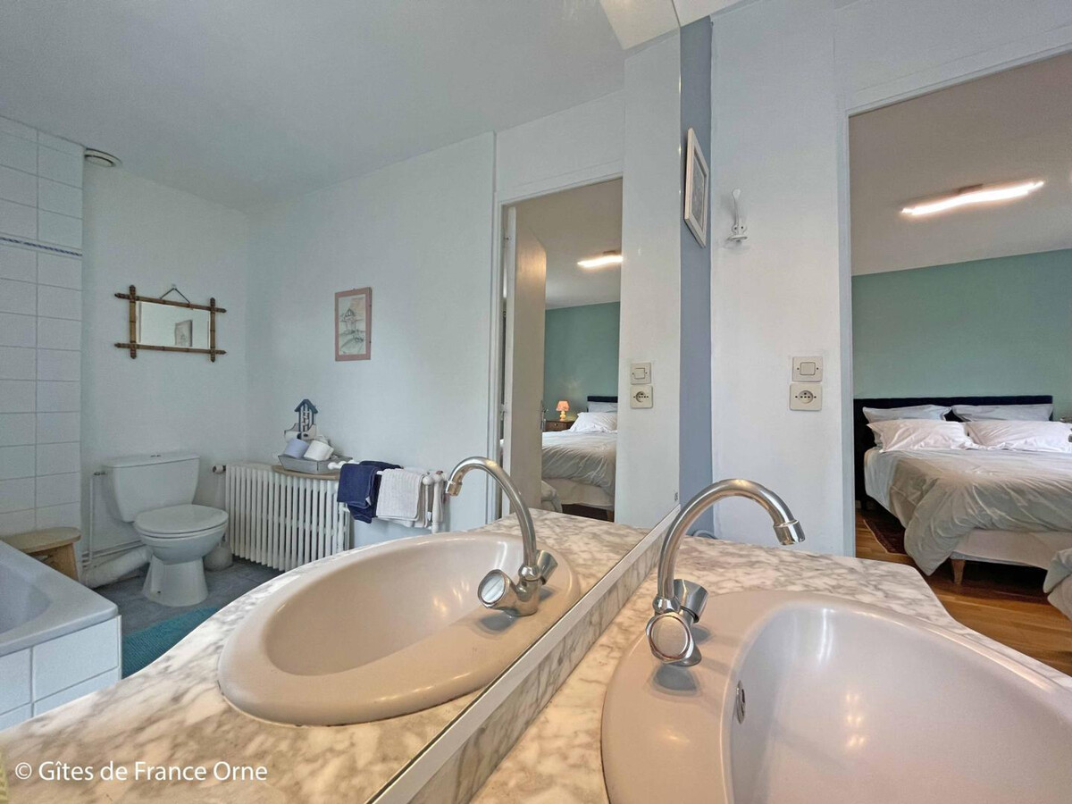 Gîte rural 6 pers. à Sarceaux, 1,5 ha et pêche - Photo 11