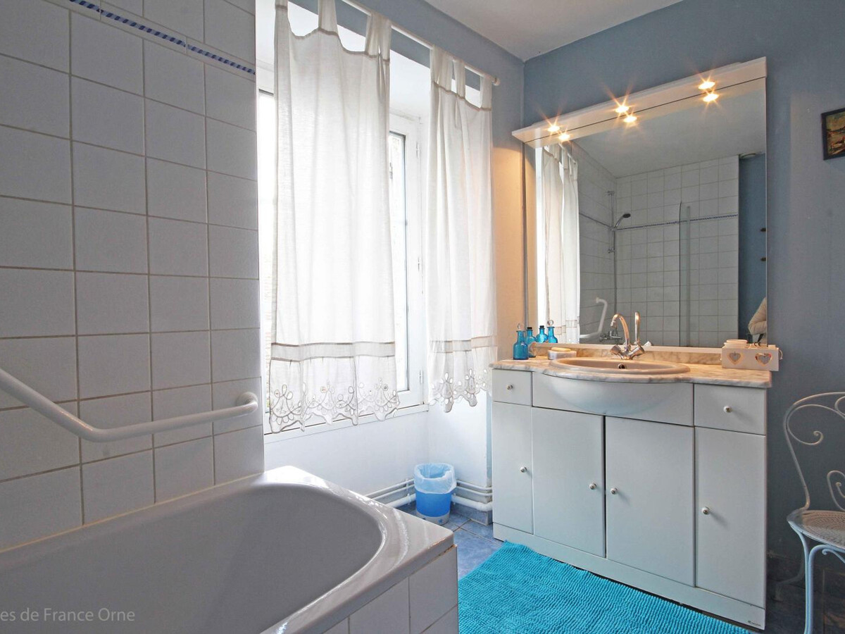 Gîte rural 6 pers. à Sarceaux, 1,5 ha et pêche - Photo 12