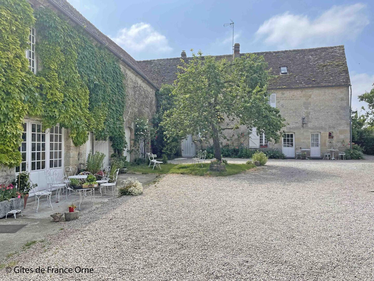 Gîte rural 6 pers. à Sarceaux, 1,5 ha et pêche - Photo 24