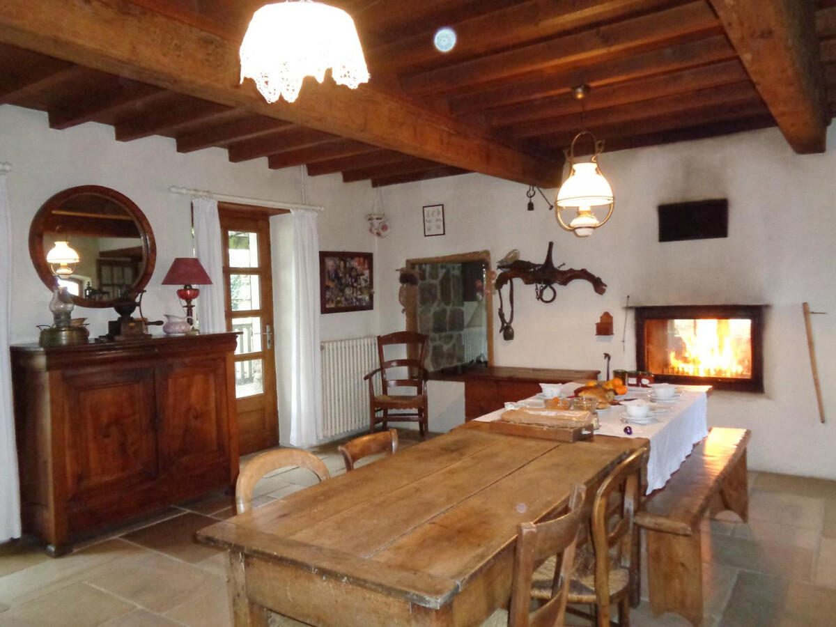 Ancienne ferme forézienne 9 pers, piscine chauffée - Photo 8