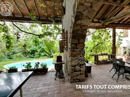 Location gite de vacances à Essertines en Donzy