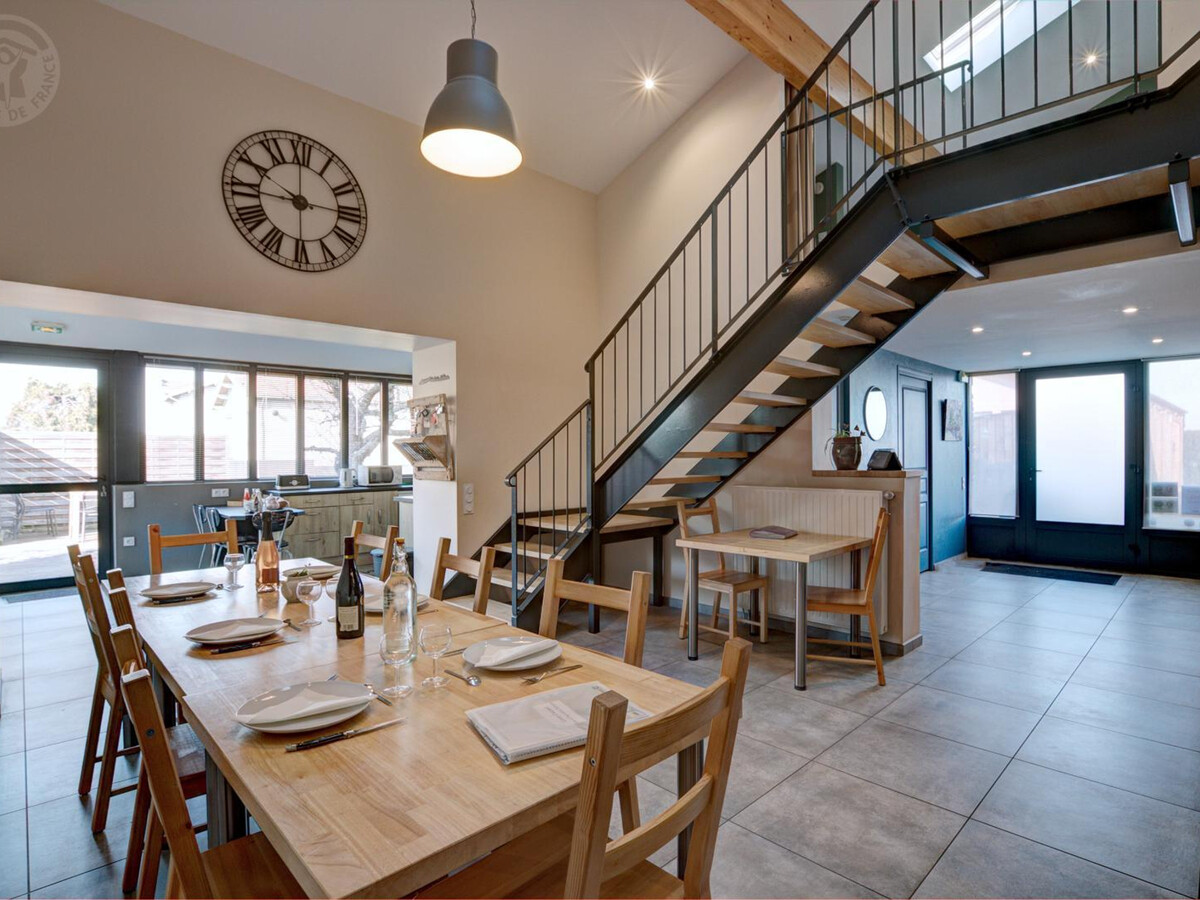 Gîte 9 personnes, 200 m² avec pièce à vivre de 73 m² - Photo 2