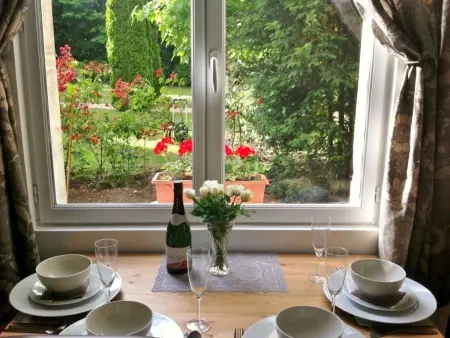 Gîte dans ancienne dépendance, jardin 400m², Mouy : photo 12