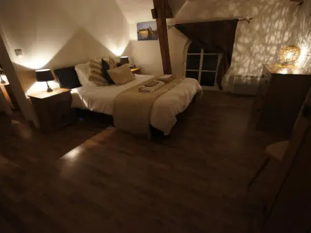 Gîte dans ancienne dépendance, jardin 400m², Mouy : photo 17