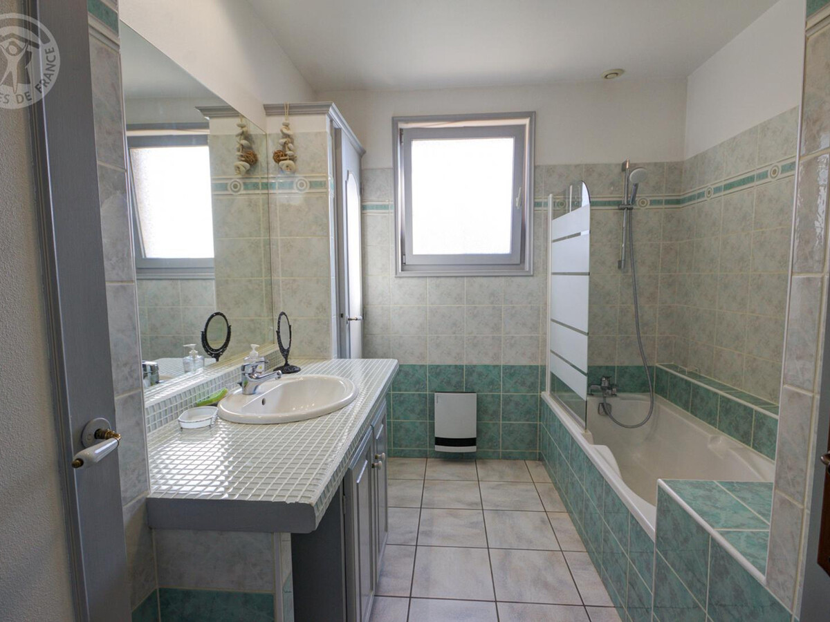 Le Baraban, gîte 10 pers. avec terrasse 30m² et jardin 1000m² - Photo 13