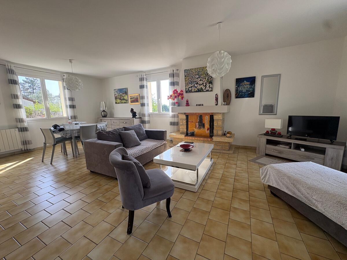 Maison 2 chambres avec grand jardin à La Roche-Posay - Photo 2