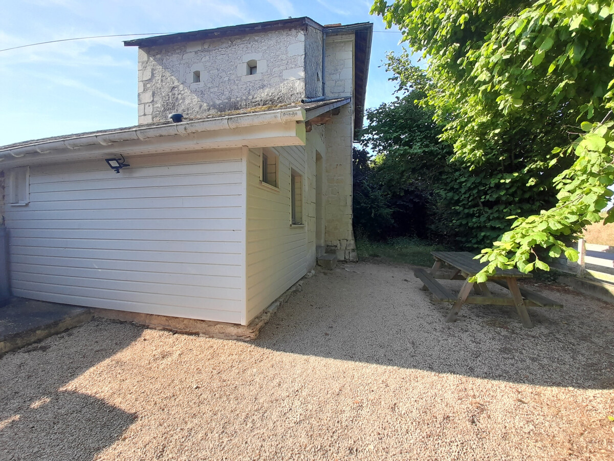 Gîte vue hippodrome avec jardin à La Roche-Posay - Photo 10