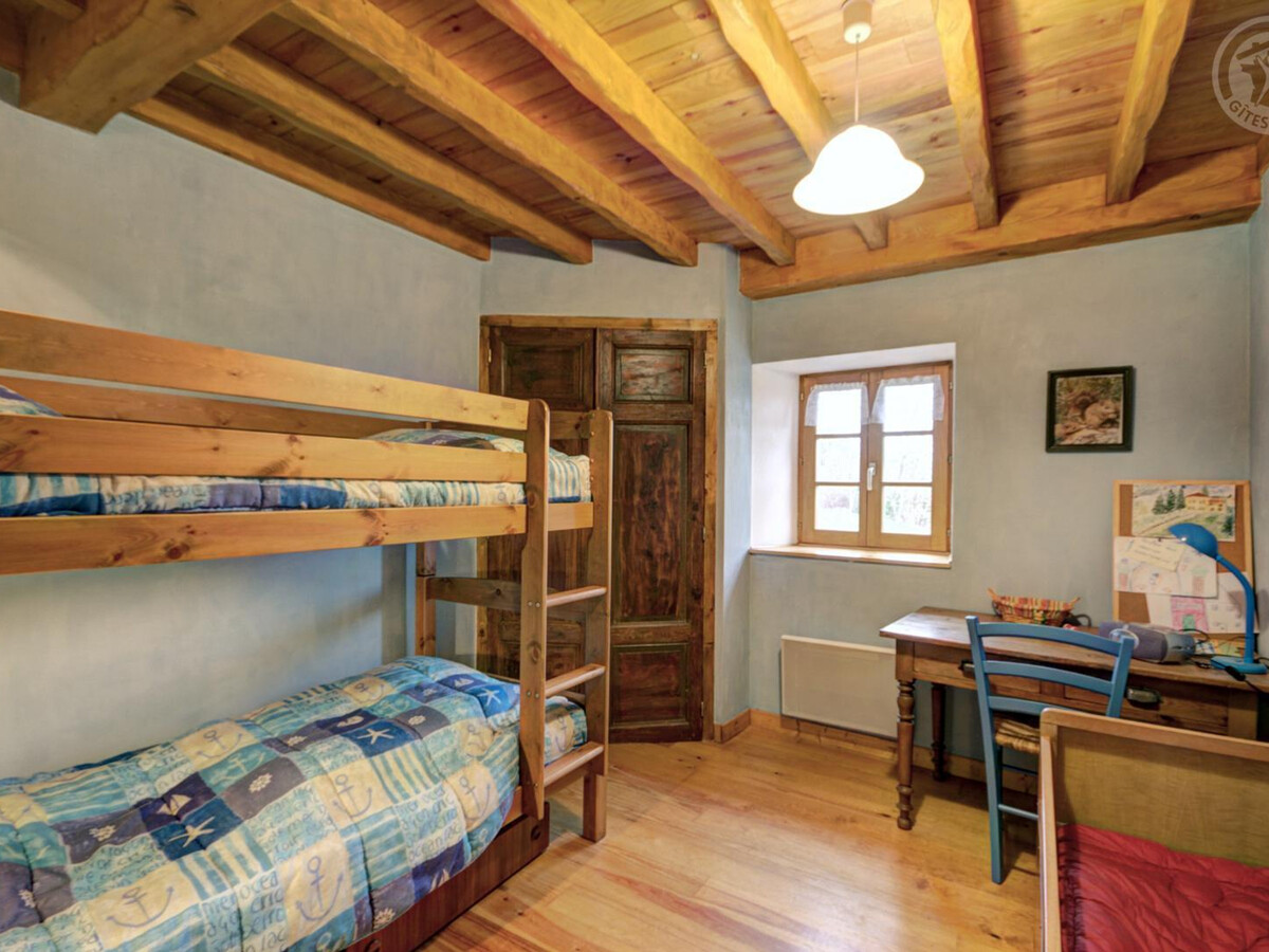 Gîte forézien 19e s., 6 pers., jardin 500m² - Photo 8
