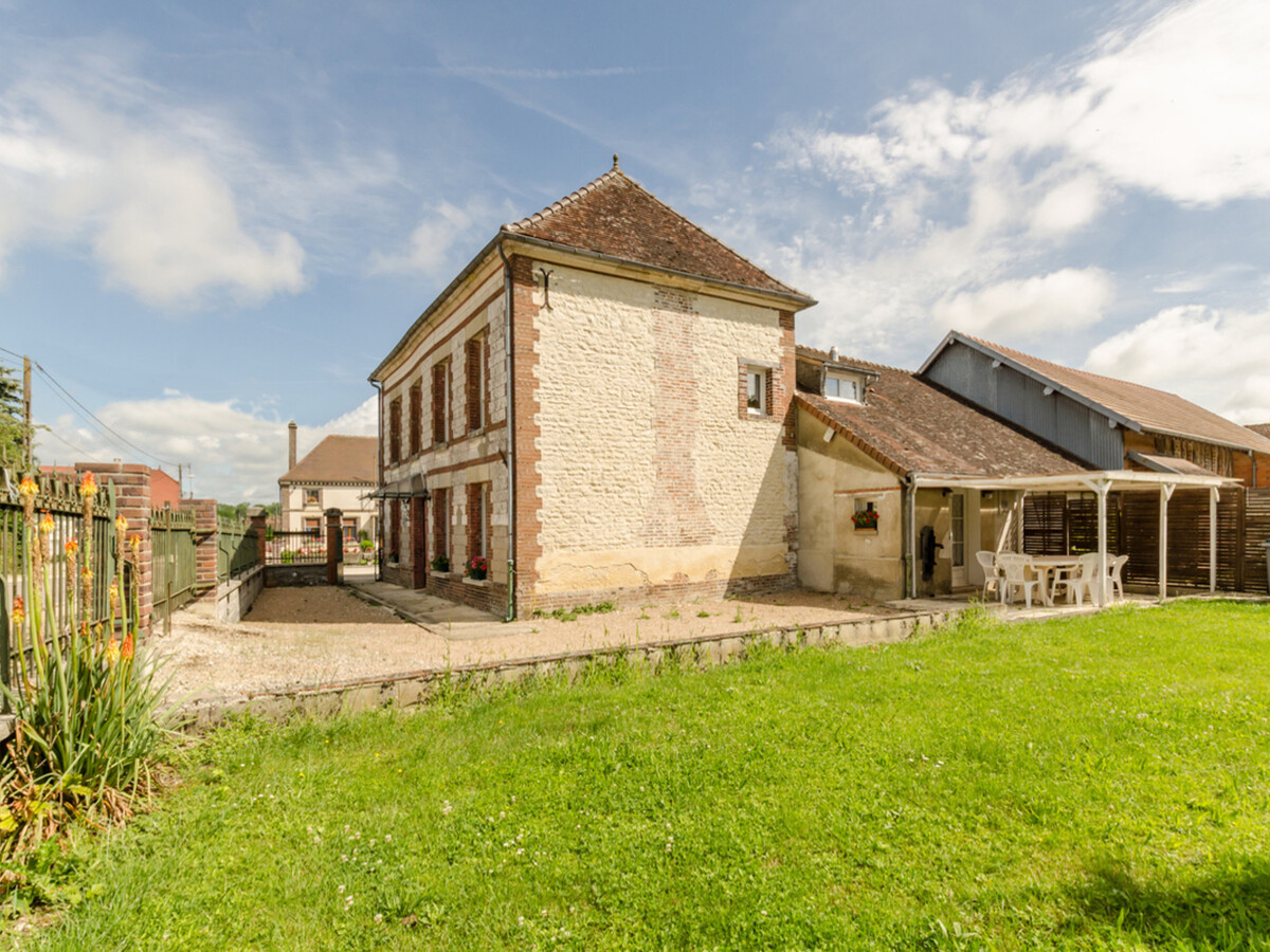 Gîte 4 chambres rénové avec jardin clos à Chamoy - Photo 3