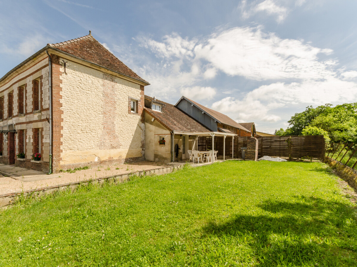 Gîte 4 chambres rénové avec jardin clos à Chamoy - Photo 4
