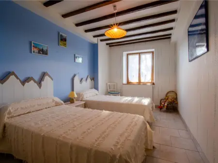 Gîte 6 pers. avec terrain de jeux et barbecue à Racines : photo 11