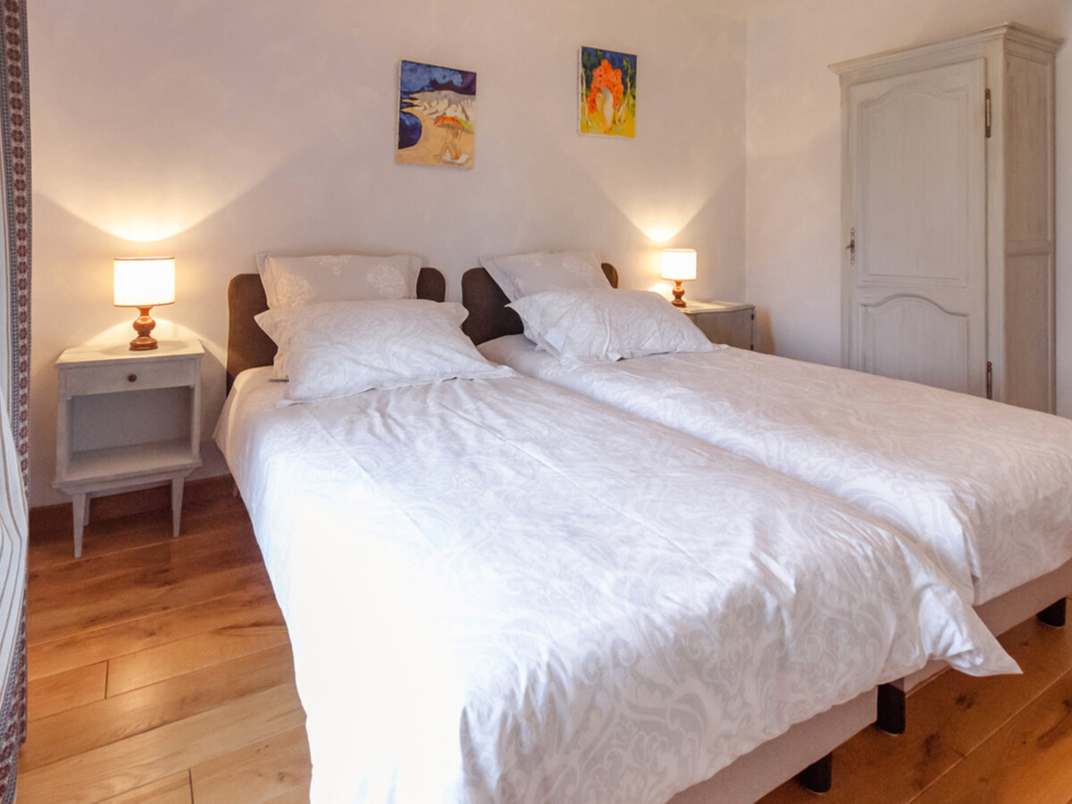 Gîte 6 pers. avec terrain fleuri près Troyes - Photo 4