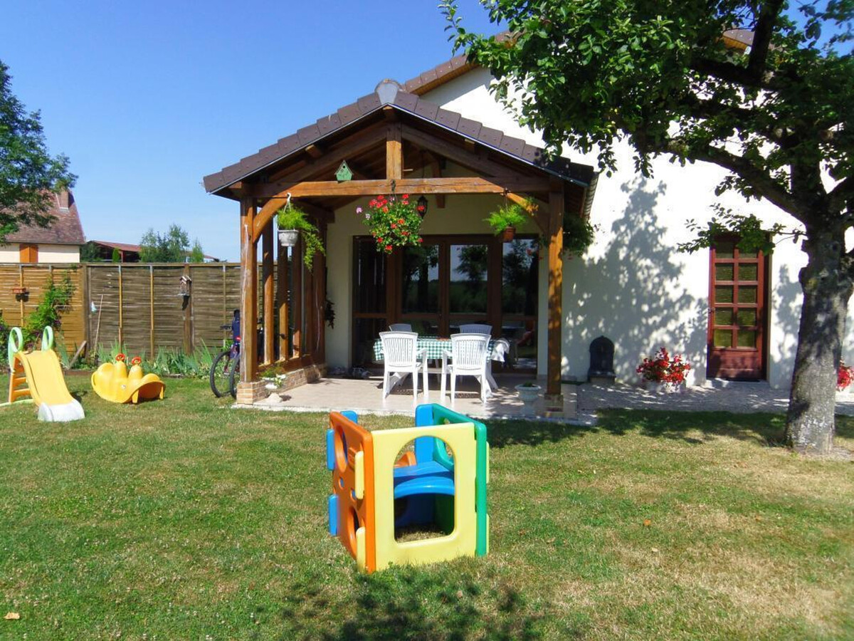 Gîte 4 pers. avec terrain de jeux à Rouilly-Sacey - Photo 1