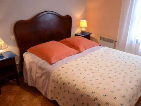 Gîte champenois 2 chambres, jardin clos et cheminée : photo 6