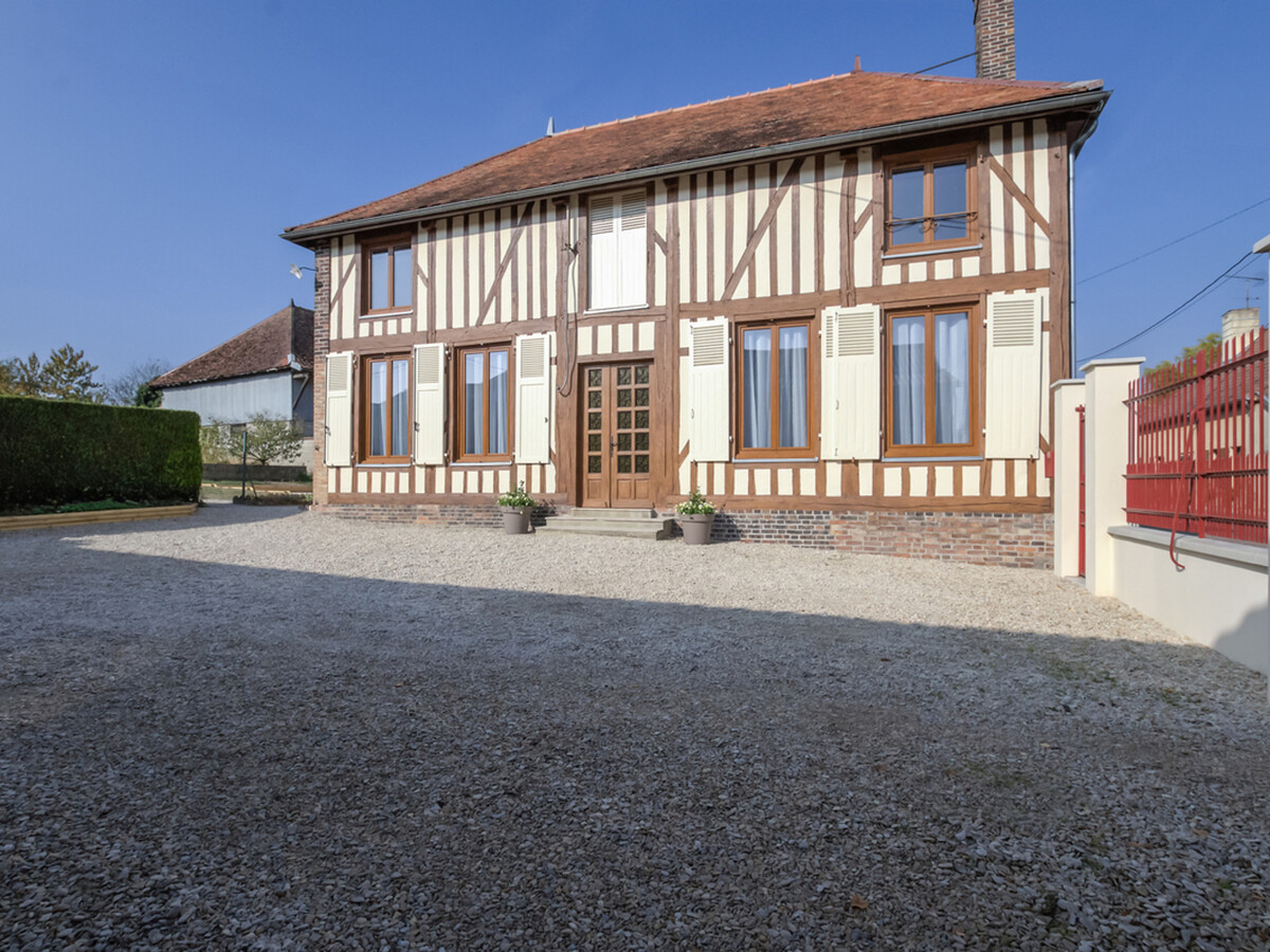 Gîte familial rénové avec 4 vélos à Pougy - Photo 1
