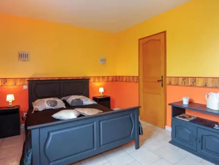 Charmante Maison à Troyes avec Jardin, Animaux Acceptés, Parking et Wi-Fi - Photo 4