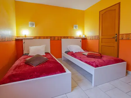 Charmante Maison à Troyes avec Jardin, Animaux Acceptés, Parking et Wi-Fi - Photo 6